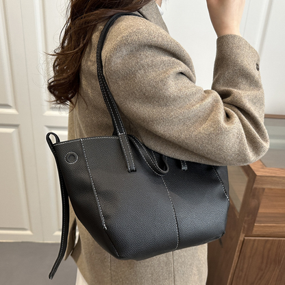 Minimalista, nagy kapacitású bőr táska