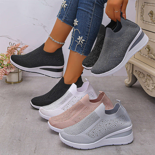 👟2026-os új modell: vastag talpú, magasságnövelő Birkenstock cipő