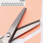 ✂️ Többfunkciós fogazott olló – több rétegű szövetet is elvág, és fogazott mintát vág ki